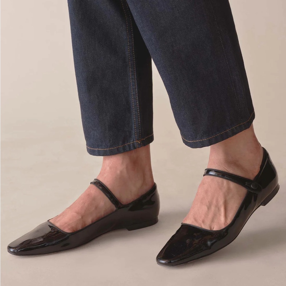 NIB Doen Daphne patent black Mary Janes sz 40